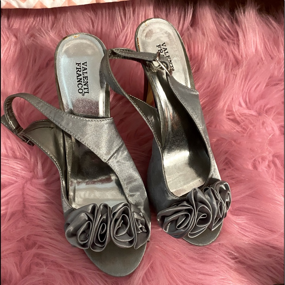 Silver Grey Heeled Shoe